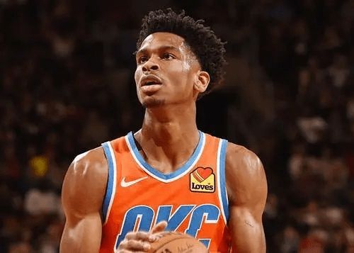 比赛中裁判 比赛中裁判